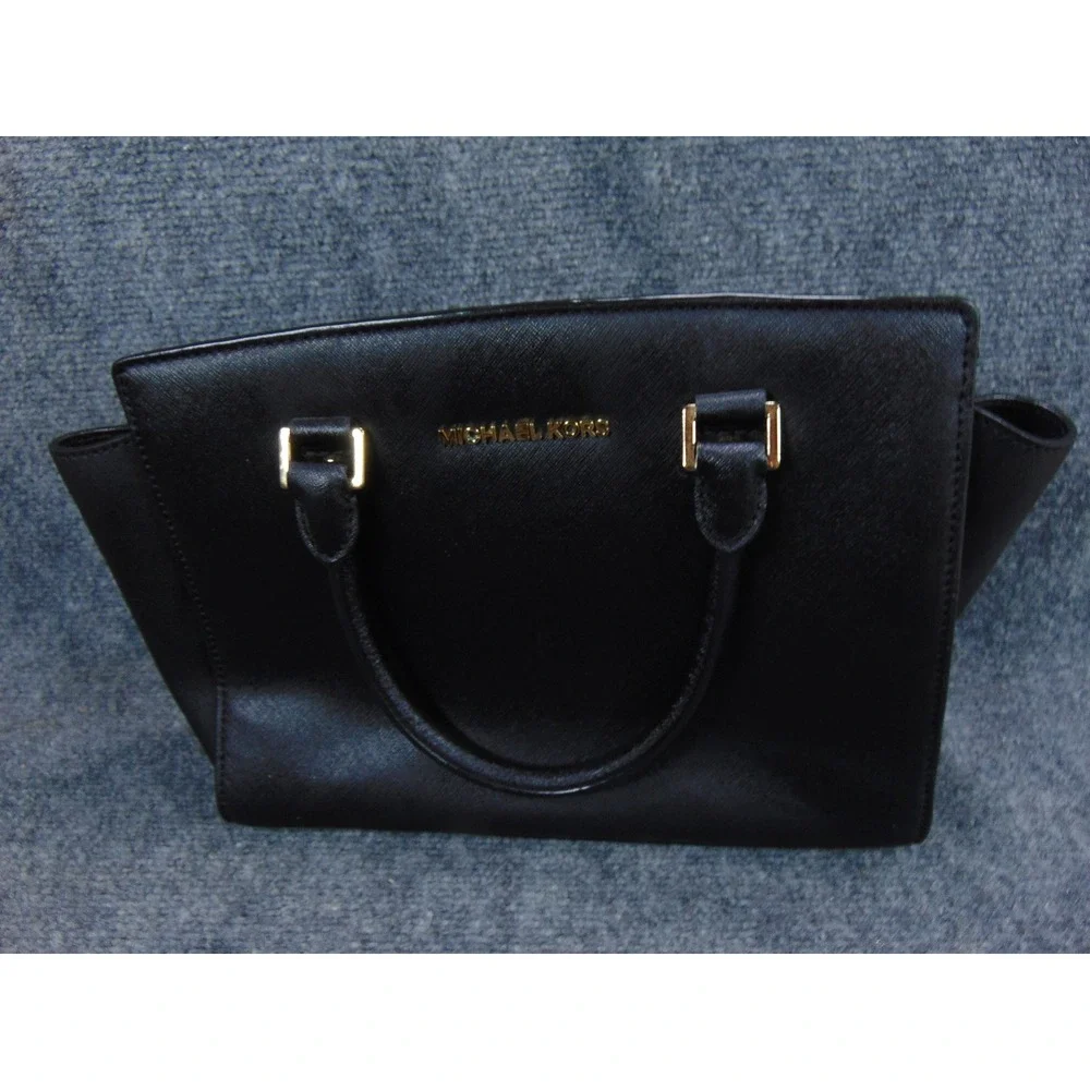 Michael Kors measurements bag